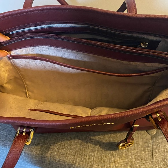 Michael Kors Tote/Laptop bag - Picture 2 of 4